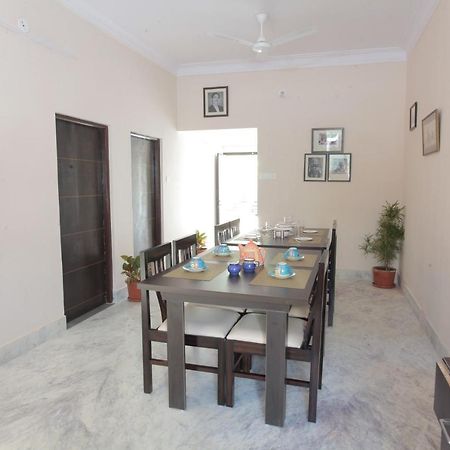 Mimosa Udaipur Bed & Breakfast ภายนอก รูปภาพ