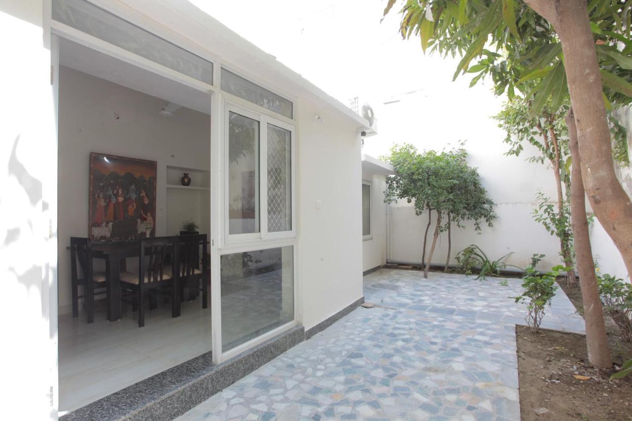 Mimosa Udaipur Bed & Breakfast ภายนอก รูปภาพ