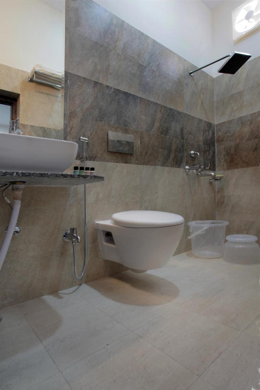 Mimosa Udaipur Bed & Breakfast ภายนอก รูปภาพ