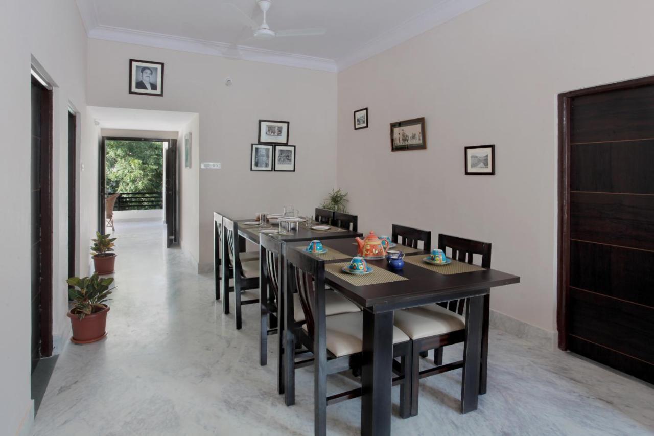 Mimosa Udaipur Bed & Breakfast ภายนอก รูปภาพ