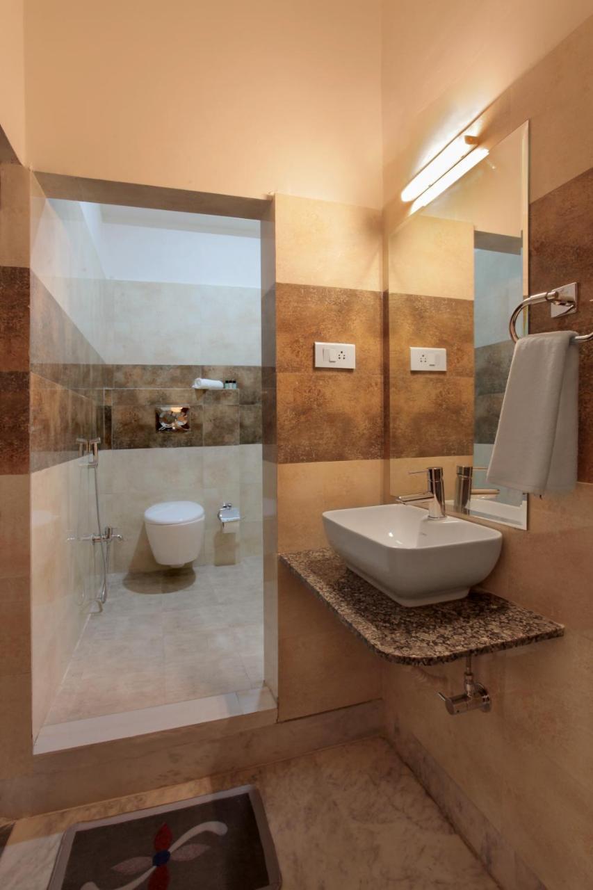Mimosa Udaipur Bed & Breakfast ภายนอก รูปภาพ