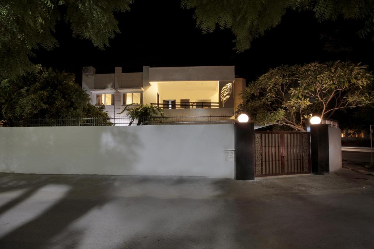 Mimosa Udaipur Bed & Breakfast ภายนอก รูปภาพ