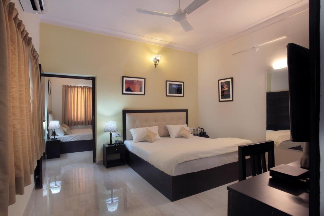 Mimosa Udaipur Bed & Breakfast ภายนอก รูปภาพ